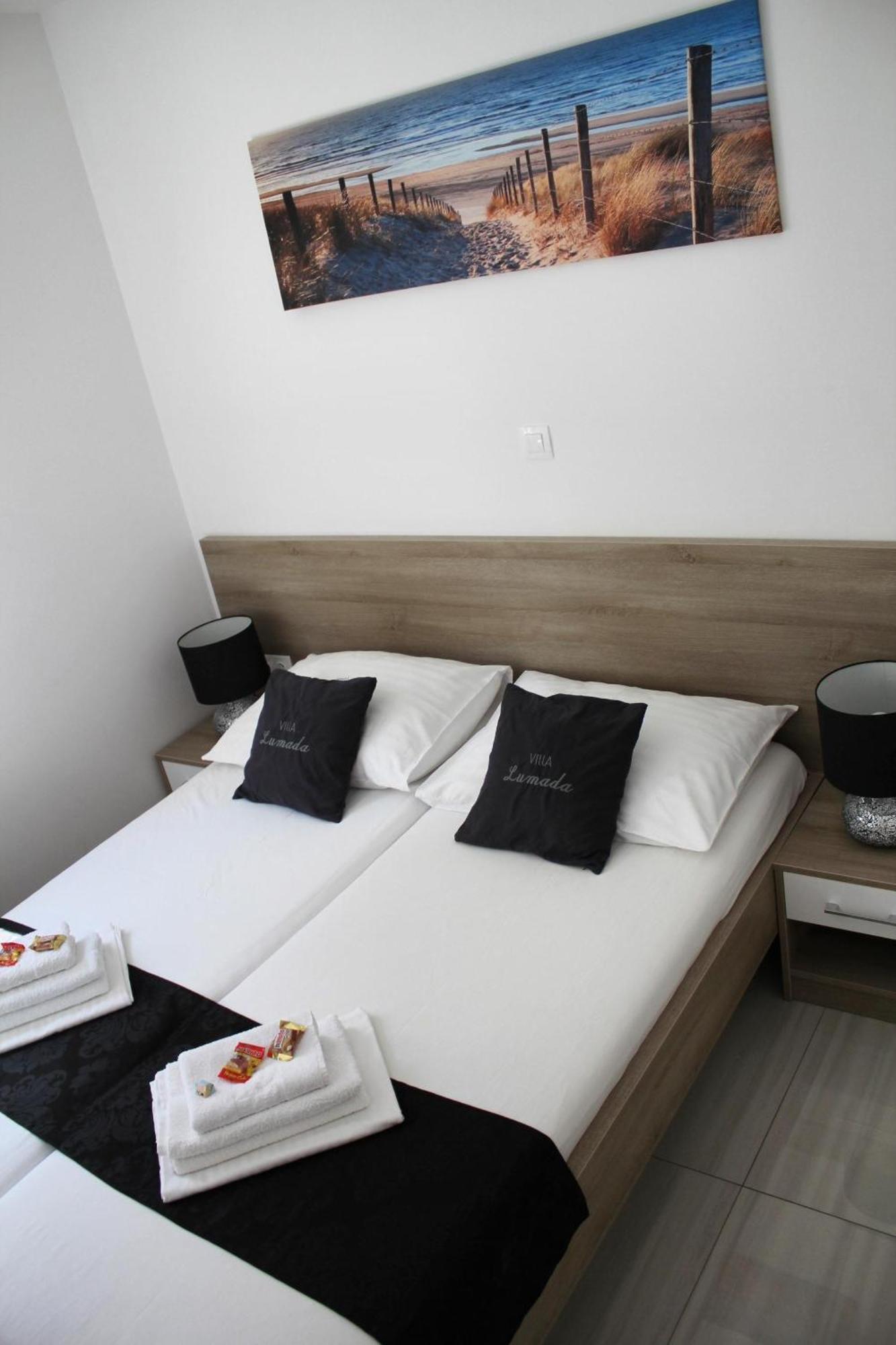 Villa Lumada Pool Apartments 노바야 외부 사진